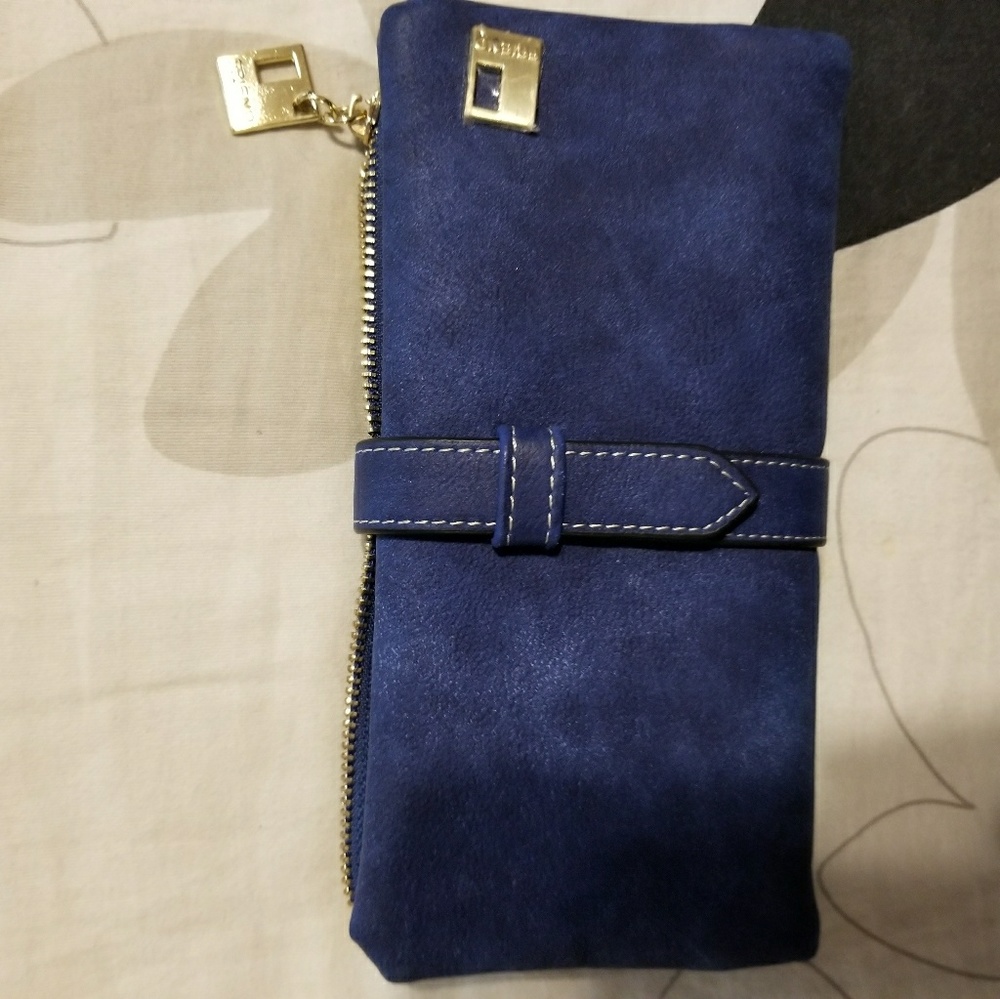 New wallet - Picture 2 of 3